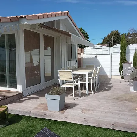 La Cabane Et Sa Cascade Hébergement de vacances Lège-Cap-Ferret